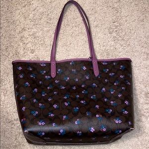 Slightly used Coach shoulder bag